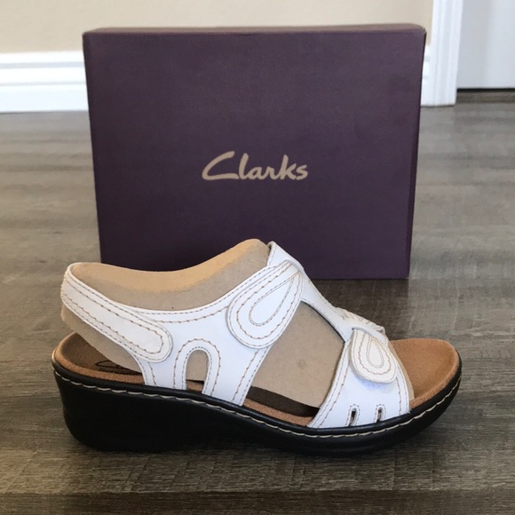 clarks shoes clearance sandals